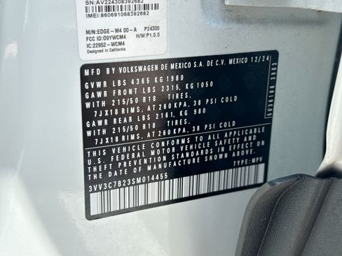Used 2025 Volkswagen Taos SE FWD image 43