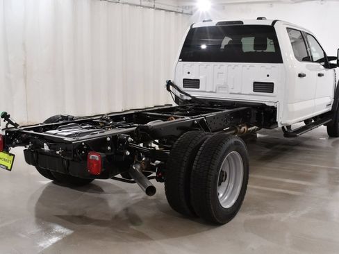New 2026 Ford F550 4x4 Crew Cab Super Duty w/ XLT Value Package image 12