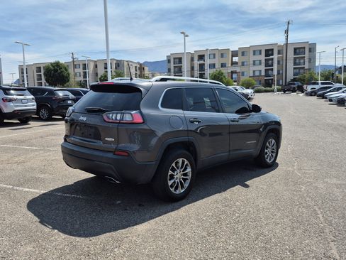 Used 2019 Jeep Cherokee Latitude Plus w/ Comfort/Convenience Group AWD/4WD image 5