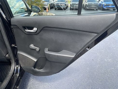Used 2018 Kia Rio LX image 21