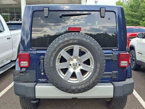 Used 2013 Jeep Wrangler Sahara w/ Connectivity Group AWD/4WD image 6