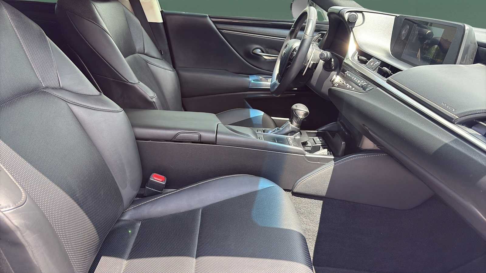 Used 2021 Lexus ES 350 w/ Accessory Package FWD image 29