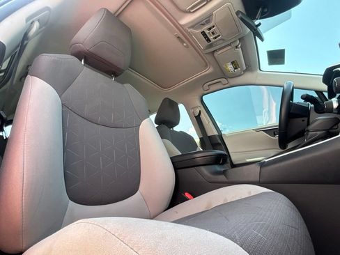 Used 2019 Toyota RAV4 XLE w/ Convenience Package AWD/4WD image 28