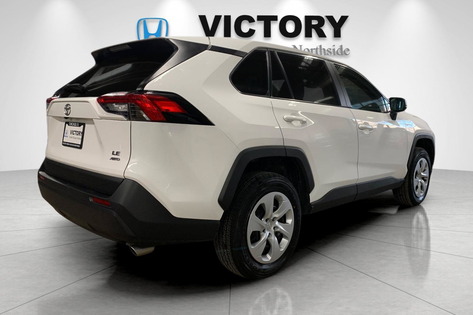 Used 2025 Toyota RAV4 LE AWD/4WD image 3