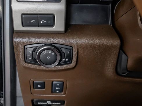 Used 2017 Ford F250 King Ranch w/ King Ranch Ultimate Package AWD/4WD image 28