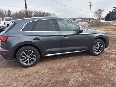 Used 2023 Audi Q5 2.0T Prestige w/ Prestige Package image 8