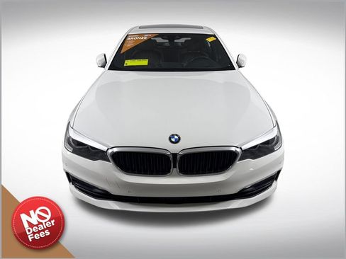 Used 2018 BMW 530e w/ Premium Package 2 RWD image 9