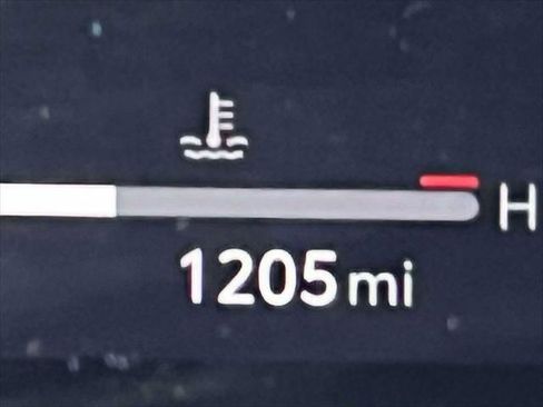 Used 2025 Toyota Tacoma TRD Sport image 25