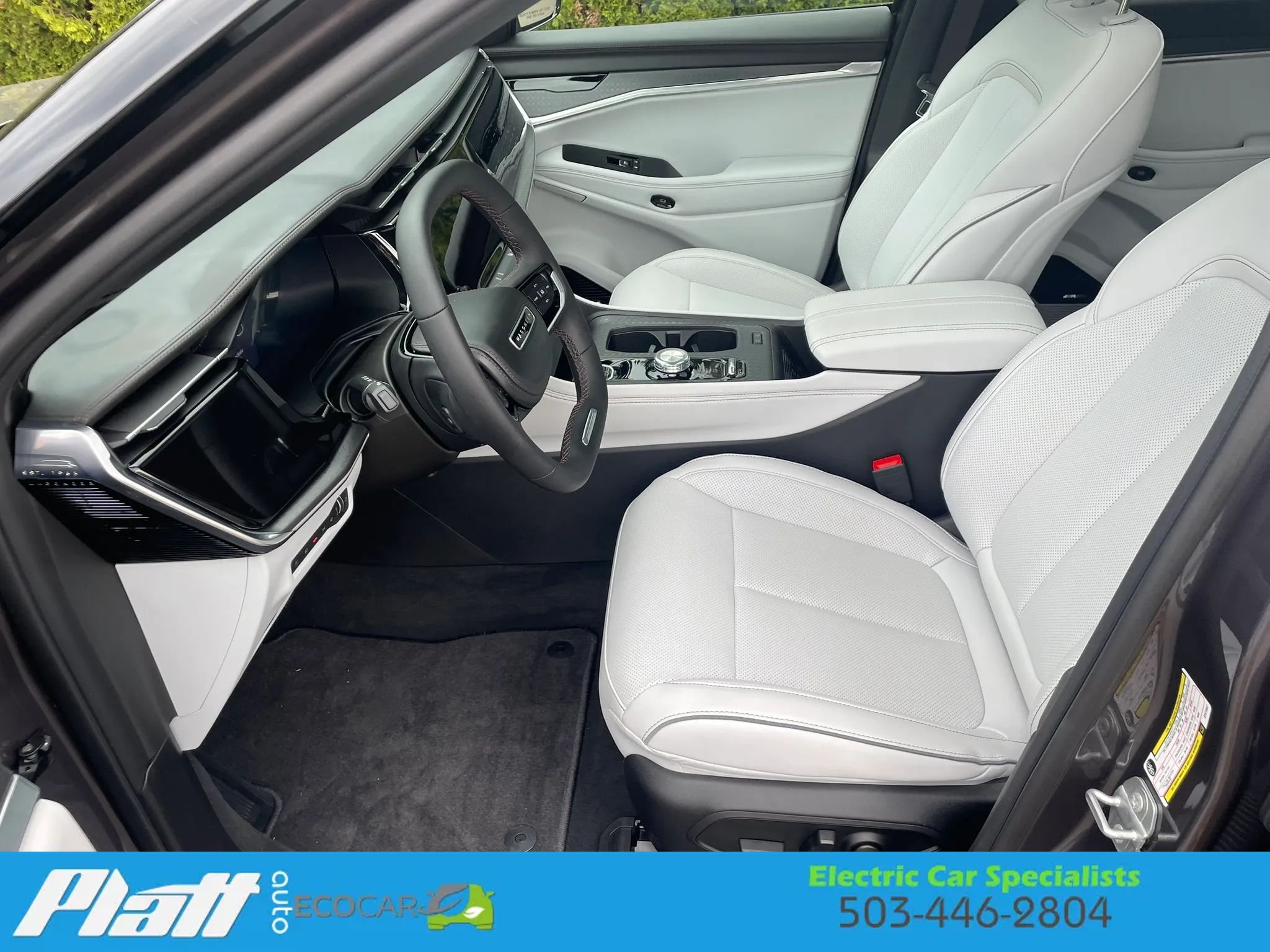 Used 2025 Jeep Wagoneer S Limited AWD/4WD image 25