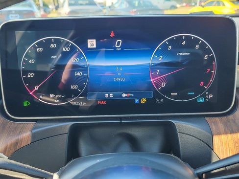 Used 2025 Mercedes-Benz CLE 300 4MATIC Coupe image 11