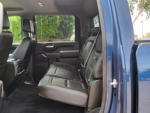 Used 2020 GMC Sierra 2500 Denali w/ Denali Ultimate Package AWD/4WD image 23