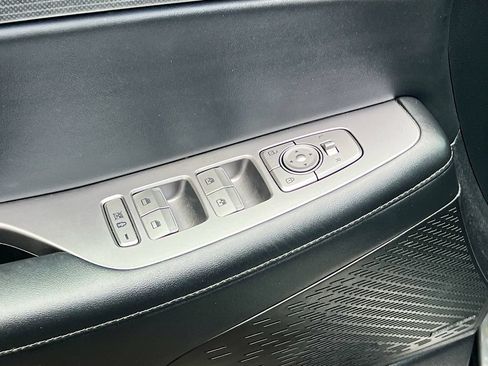 Used 2023 Hyundai Palisade Limited w/ Cargo Package FWD image 18