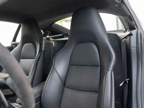 Used 2018 Porsche 718 Cayman GTS image 9