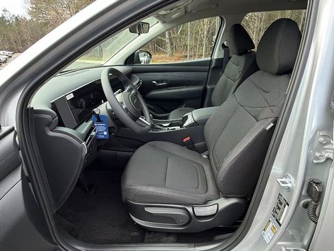 New 2026 Hyundai Tucson SE image 9