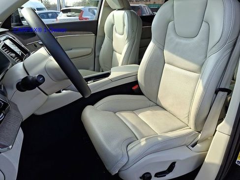 Certified 2023 Volvo XC90 B6 Ultimate w/ Protection Package image 16