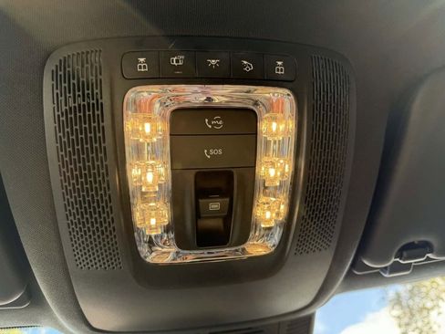 Used 2024 Mercedes-Benz GLS 580 GLS 580 image 26