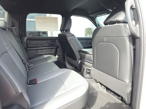 Used 2025 RAM 2500 Tradesman w/ Chrome Appearance Group image 9