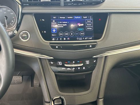 New 2025 Cadillac XT5 Luxury w/ LPO, Floor Liner Package FWD image 21