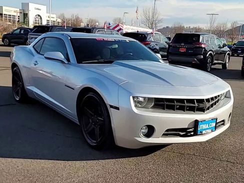 Used 2012 Chevrolet Camaro LT image 2