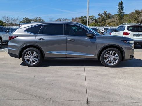 Used 2025 Acura MDX SH-AWD image 4