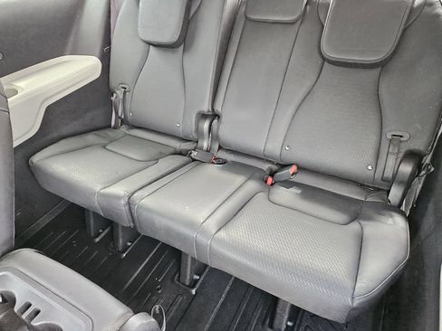 Used 2024 Kia Carnival SX Prestige FWD image 33