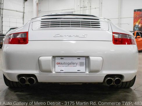 Used 2006 Porsche 911 Carrera S RWD image 7