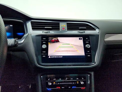 Used 2022 Volkswagen Tiguan SE R-Line image 23