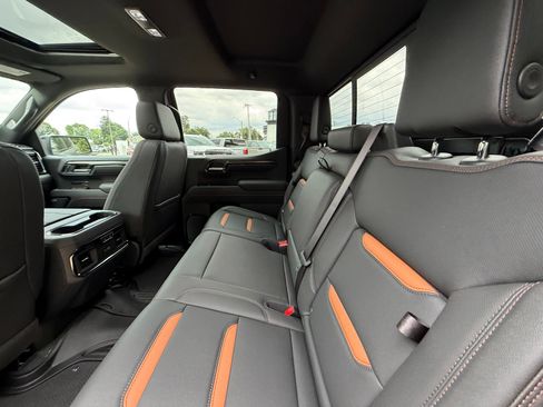 New 2026 GMC Sierra 1500 AT4 w/ AT4 Premium Package AWD/4WD image 5