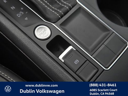 Certified 2023 Volkswagen Atlas SE FWD image 19