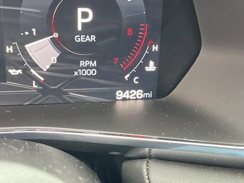 Used 2025 GMC Canyon Elevation w/ Convenience Package image 29