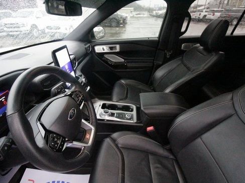 Used 2022 Ford Explorer ST w/ Equipment Group 401A image 8