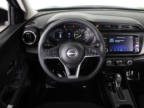 Certified 2023 Nissan Kicks SV FWD image 7