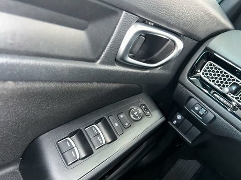 Used 2023 Honda Civic LX image 24