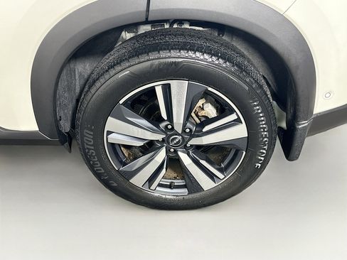 Used 2023 Nissan Rogue SL w/ SL Premium Package FWD image 11