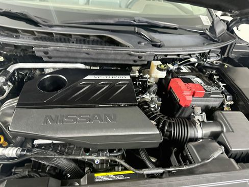 Used 2023 Nissan Rogue SV FWD image 31