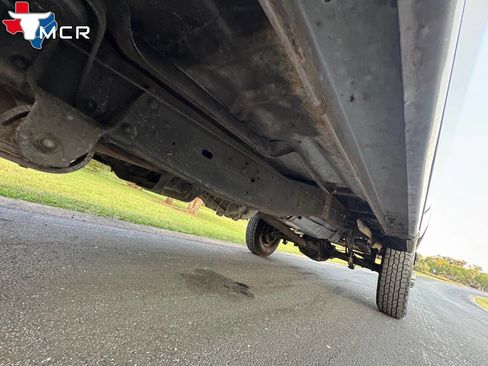 Used 1989 Ford F250 XL 2dr 4WD Standard Cab LB image 38