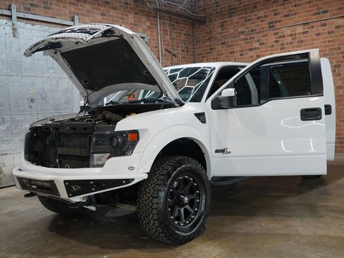 Used 2014 Ford F150 Raptor w/ Equipment Group 801A Luxury image 26