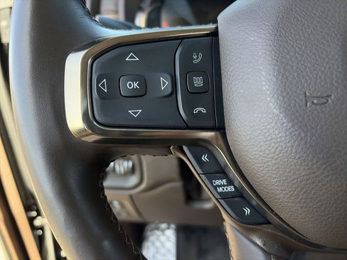Used 2025 RAM 1500 Limited AWD/4WD image 9