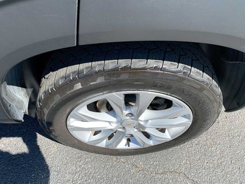 Used 2021 Chevrolet TrailBlazer LS AWD/4WD image 29