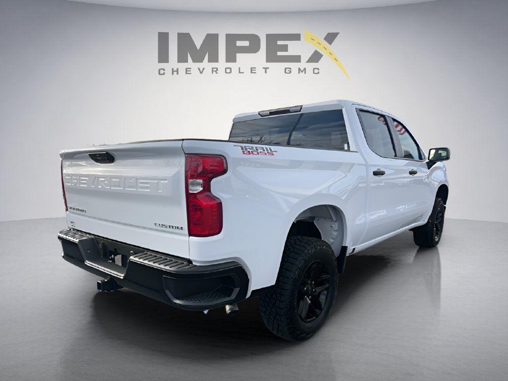Used 2025 Chevrolet Silverado 1500 Custom Trail Boss AWD/4WD image 6