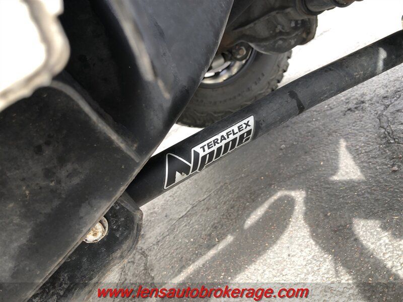 Used 2016 Jeep Wrangler Unlimited Rubicon AWD/4WD image 29