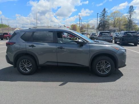 Used 2021 Nissan Rogue S AWD/4WD image 4