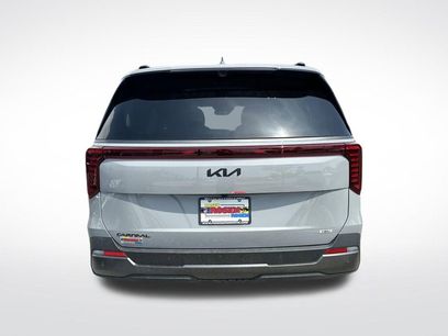 New 2025 Kia Carnival SX Prestige