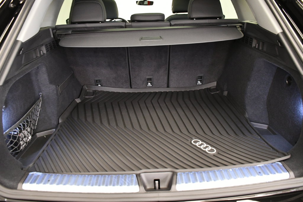 Used 2025 Audi Q5 Premium w/ Convenience Package AWD/4WD image 54