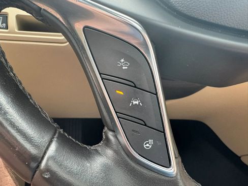 Used 2019 Cadillac XT5 Luxury FWD image 11