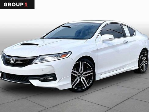 Used 2016 Honda Accord Touring image 1