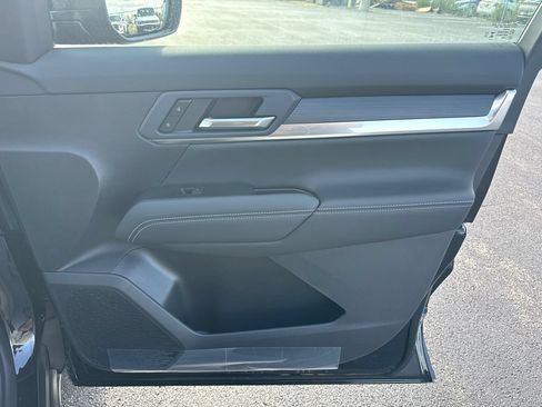 New 2027 GMC Terrain Elevation w/ Technology Package II AWD/4WD image 35
