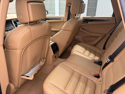 Used 2015 Porsche Macan S w/ Premium Package Plus AWD/4WD image 12
