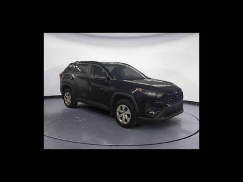Used 2021 Toyota RAV4 LE AWD/4WD image 8