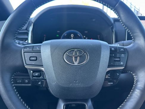 Used 2025 Toyota Camry SE w/ Multimedia Upgrade Package FWD image 32